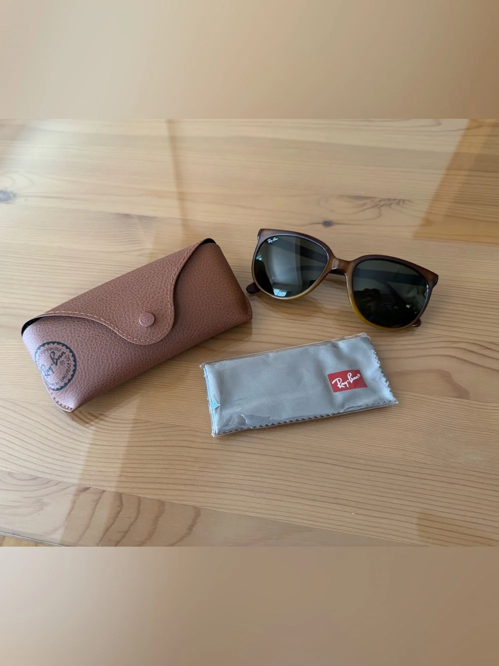 Vintage Ray-Ban Brown Tortoiseshell Frame Sunglasses with Black Lenses